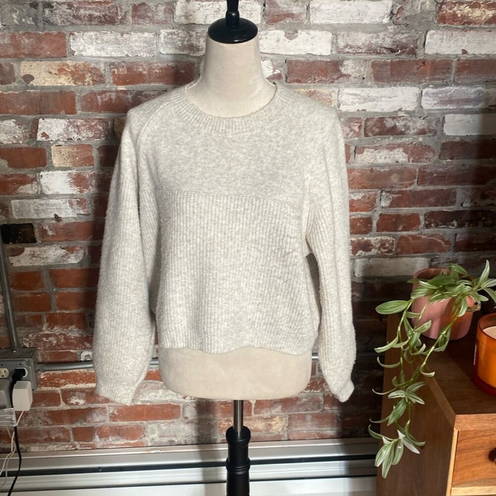 Topshop Off White Balloon Sleeve Knit Sweater Size 4-6